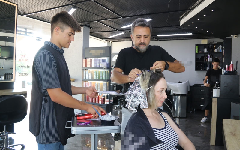 Turizm kenti Antalya’da yabancı işletmeler ile Türk işletmeler arasında saç sakal kavgası