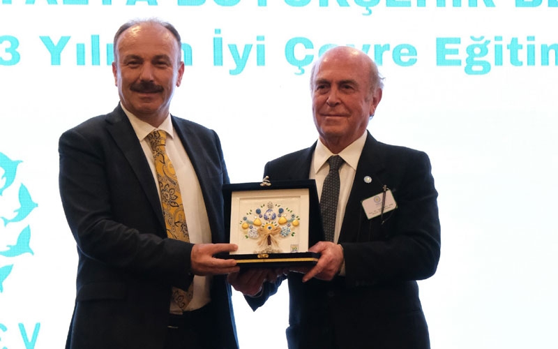 Antalya Büyükşehir Belediyesi 20. çevre ödülünü aldı 