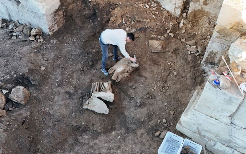  Perge Antik Kenti’nde beş yeni heykel gün yüzüne çıkarıldı