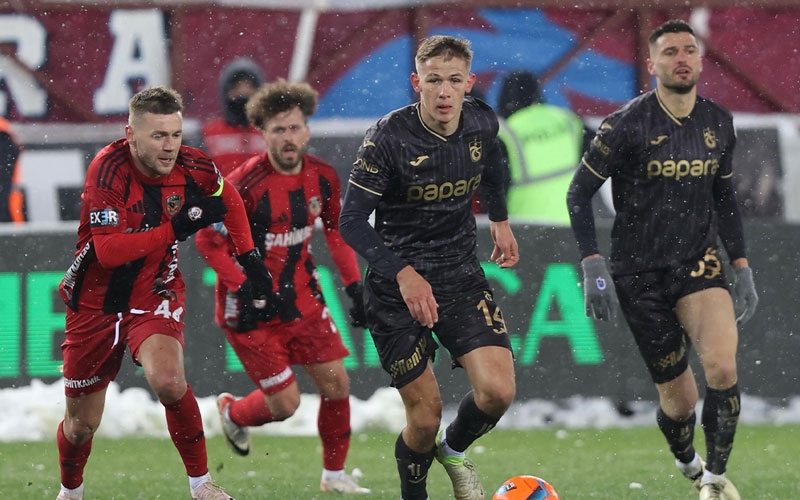Banza yıldızlaştı! Fırtına 3 puanı 3 golle aldı