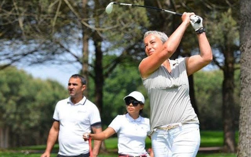 Ünlü golf oyuncusu Beyhan Benardete evinde ölü bulundu