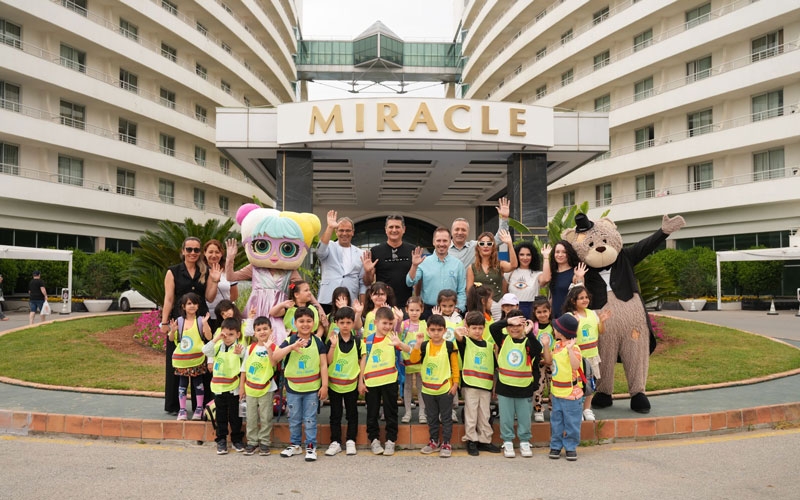Miracle Resort Hotel'in minik Doğa Kaşifleriyle Mavi Bayrak Gururu