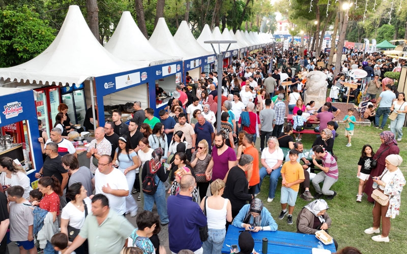 4. FoodFest Antalya Uluslararası Gastronomi Festivalinde lezzet şöleni