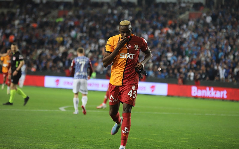Victor Osimhen, Galatasaray tarihine geçti