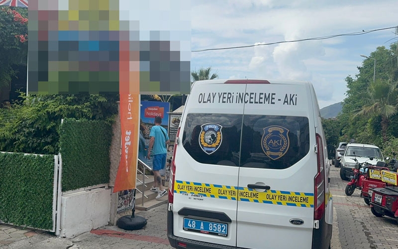 Marmaris'te kaldığı apart otelin çatı katından düşen İngiliz turist hayatını kaybetti