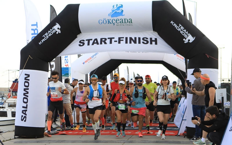 Gökçeada Ultra Trail’de koşu rüzgarı ikinci kez esti