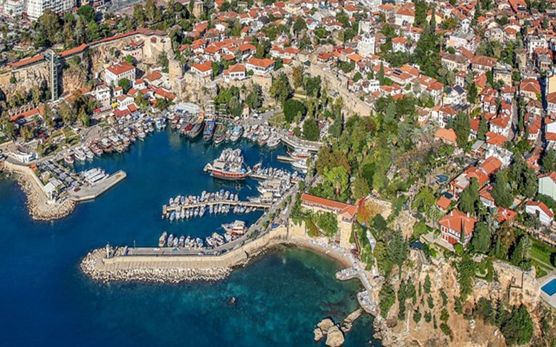 Antalya Mermerli Plajı’nda bin TL’lik giriş ücreti tartışması
