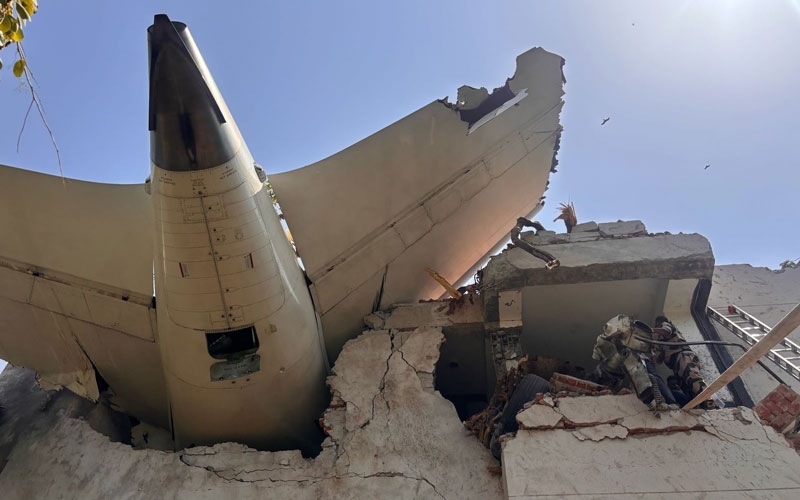 Hindistan'daki uçak kazasında 204 kişi hayatını kaybetti, 1 yolcu sağ çıkarıldı