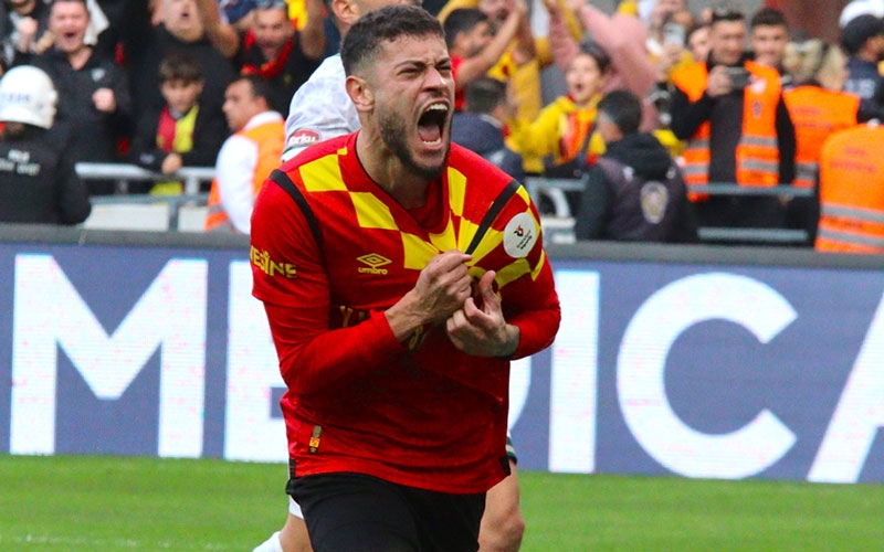 Premier Lig ekipleri Romulo’nun peşinde