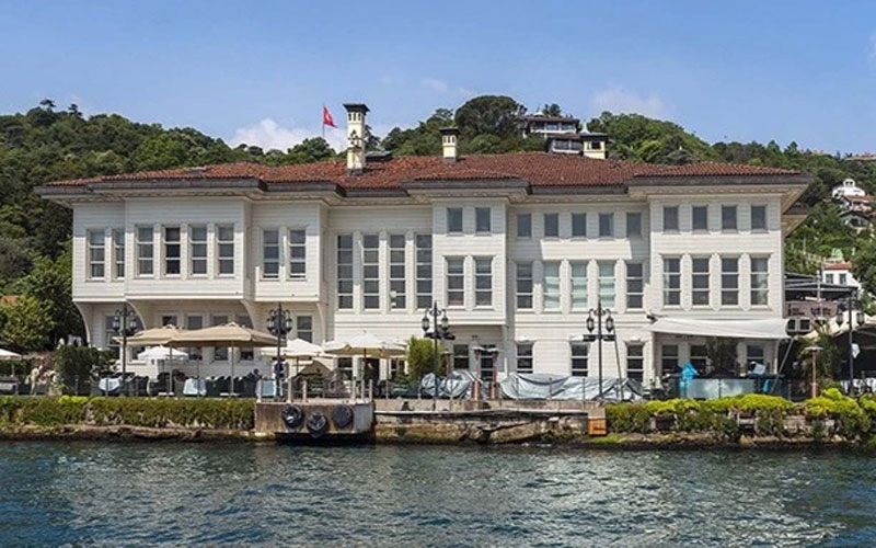 Les Ottomans otelin yeni sahibi kim oldu?