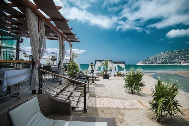 Butik Otellere Üstün Kalite, Tatil Köylerine Otopark Şartı Getiriliyor