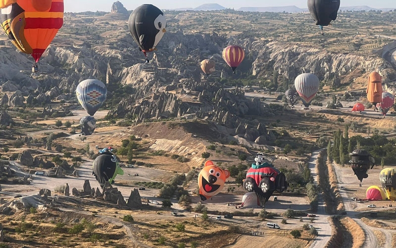  Kapadokya'da Balon Festivali başladı: