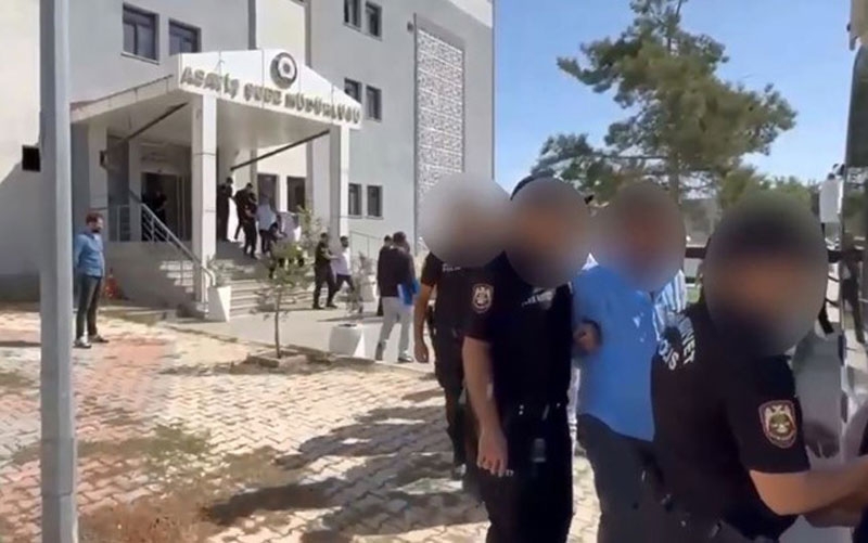 İki ayrı otel çalışanları birbirine girdi: 20 kişi gözaltına alındı