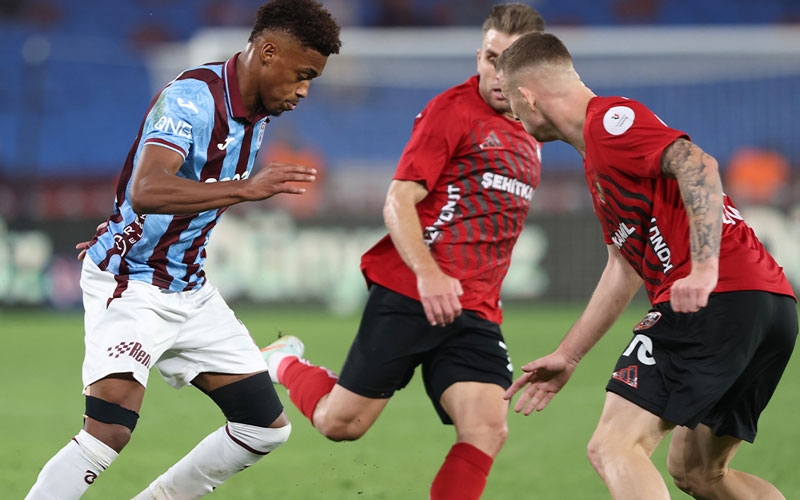 Trabzonspor'a evinde Burak Yılmaz çelmesi