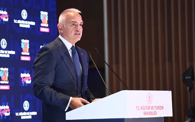 Bakan Ersoy:''Türkiye Turizmde Zirveye Yürüyor''