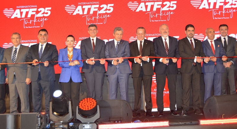 Uluslararası Antalya Turizm Fuarı düzenlenen törenle ziyarete açıldı
