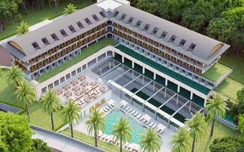 Dördüncü otelinin inşaatına Kemer'de başladı