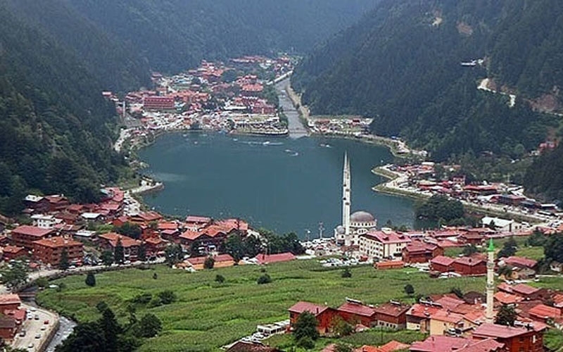 Uzungöl'de oteller sezonu erken kapattı