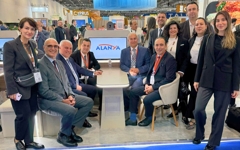 ALANYA HEYETİ LONDRA’DA TUR OPERATÖRLERİYLE MASAYA OTURDU