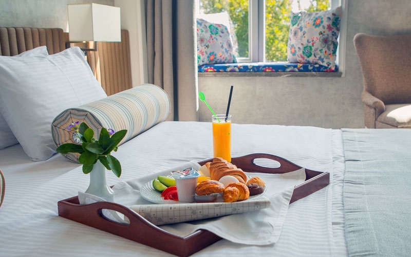 2025 Ekim’de Otel Gelirleri %11 Arttı, 3,3 Milyar Doları Aştı