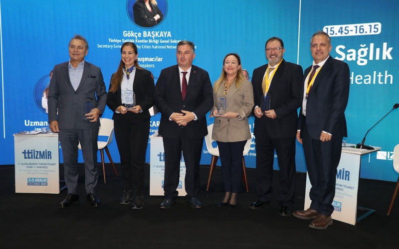 İzmir’de sağlık turizmi için birlik olma çağrısı yapıldı