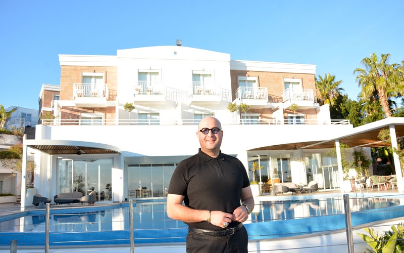 Yiğit Girgin, Doria Hotel Bodrum'da