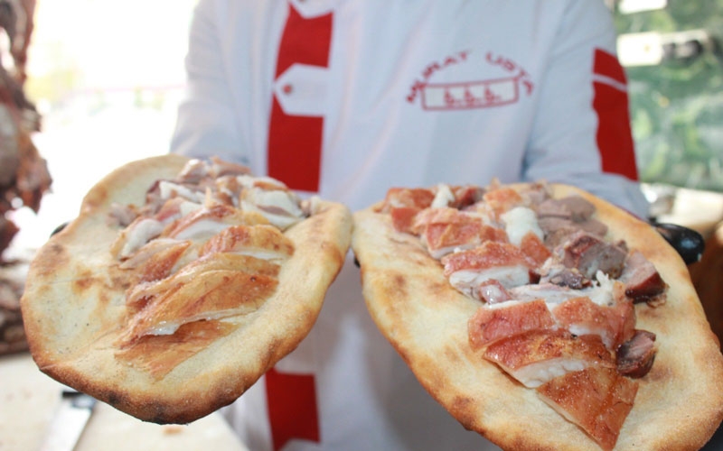 Gece 01.00'da yapımına başlanıyor, günlük 1 tona yakın tüketiliyor