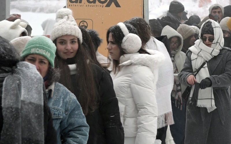 Uludağ’a yoğun kar yağdı, pistler doldu taştı