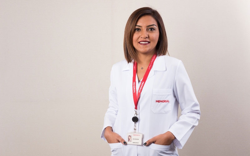 Yılbaşı akşamında yemek yerken pişman etmeyecek 10 altın kural