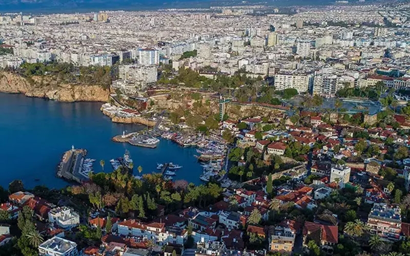 Antalya’da 2025 yılında yabancılara konut satışı düştü