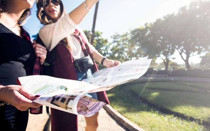 3 turist rehberine meslekten geçici men cezası verildi