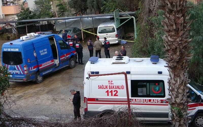 Antalya'da otelin otoparkında bir kişi başından vurulmuş halde bulundu