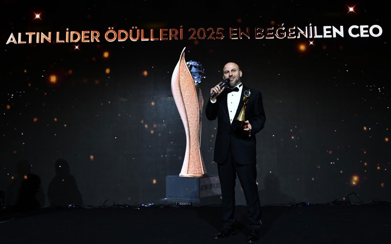  Jolly CEO’su Mert Vardar‘a “Altın Lider” ödülü