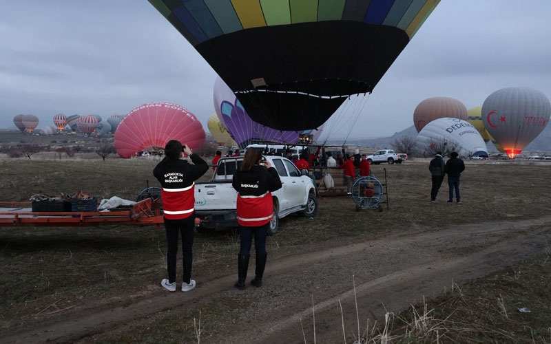 Sıcak hava balon uçuşları denetlendi