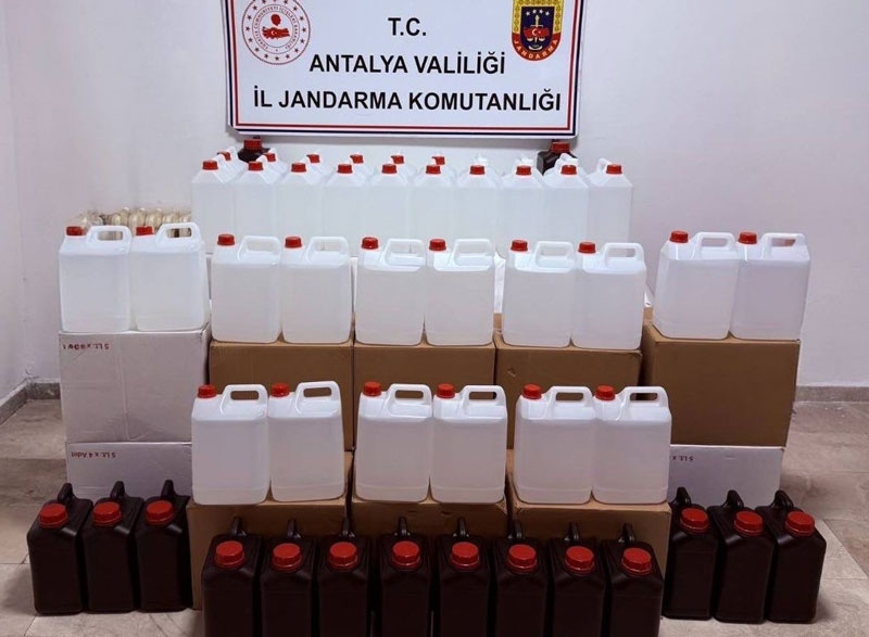 Antalya'da 500 litre kaçak etil alkol ele geçirildi