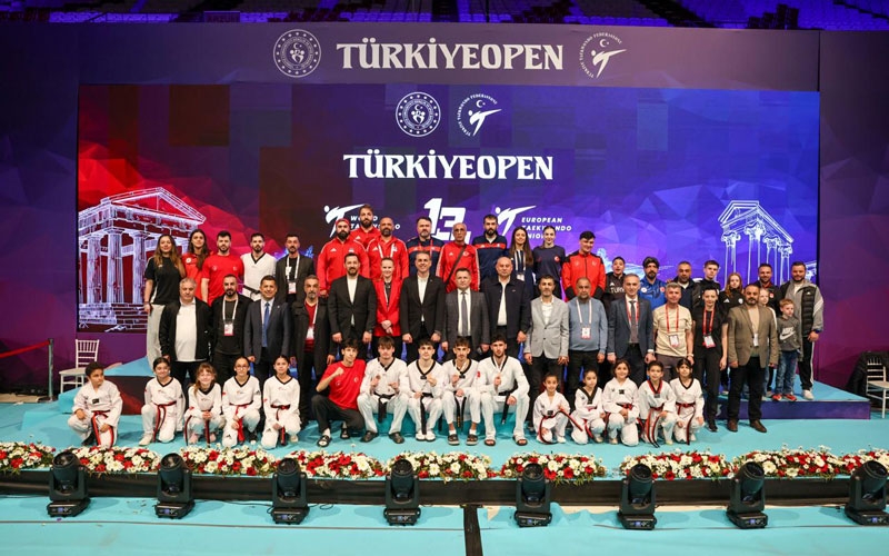 Türk sporcular 74 altın, 70 gümüş, 118 bronz olmak üzere 262 madalya elde etti