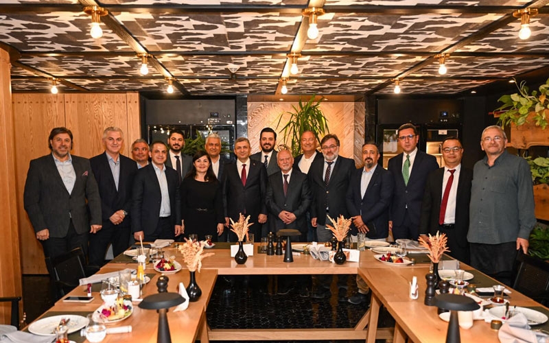 Antalya Valisi Hulusi Şahin, Turizmdays.com Yazarlarıyla Buluştu 