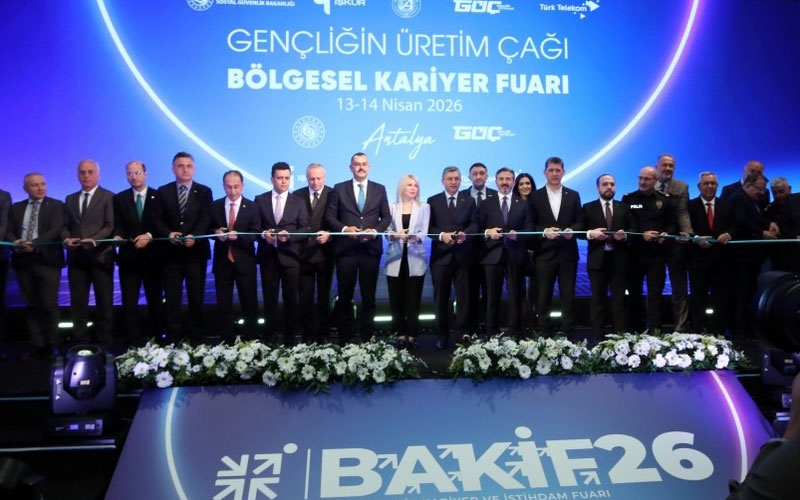 Batı Akdeniz Kariyer ve İstihdam Fuarı kapılarını açtı