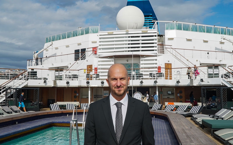 Hürmüz Boğazı'nı geçen ilk kruvaziyer gemi Celestyal oldu