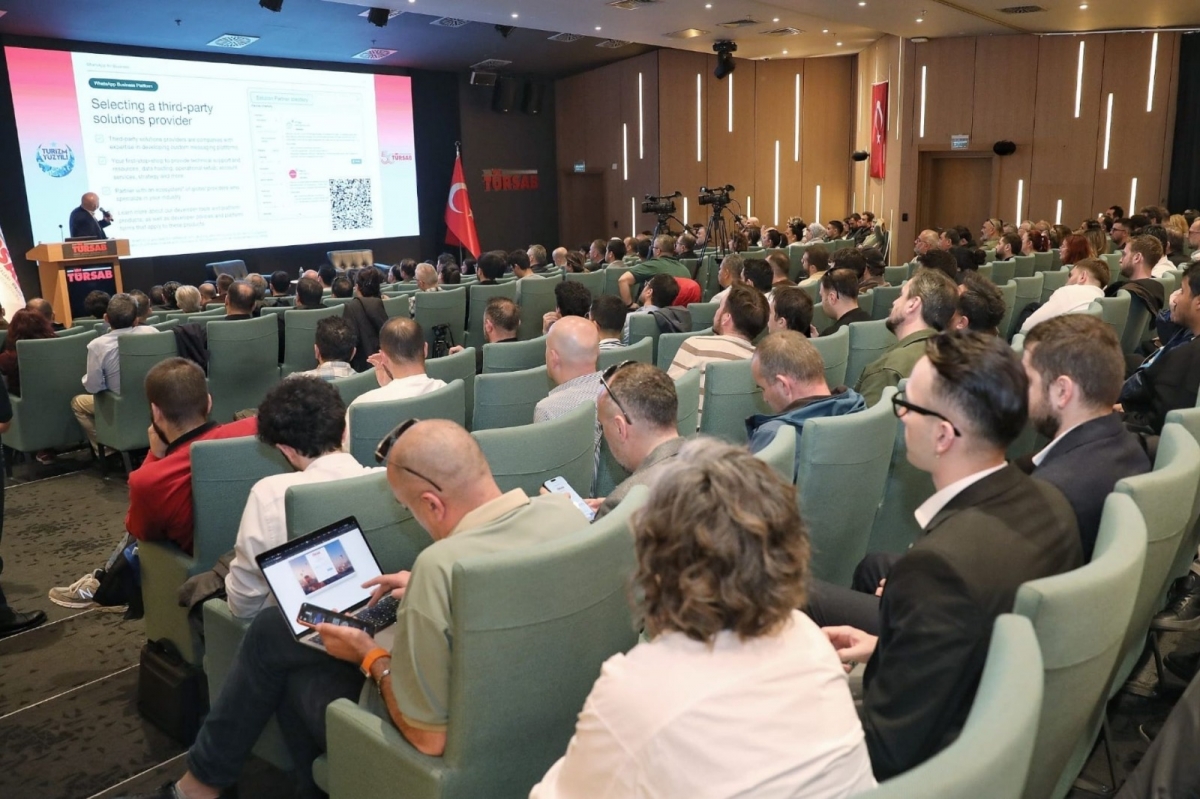 META TÜRKİYE YÖNETİCİLERİ SEYAHAT ACENTALARIYLA BULUŞTU