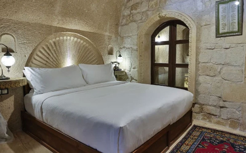 Hilton, Türkiye’deki ilk mağara otelini Kapadokya’da hizmete açtı