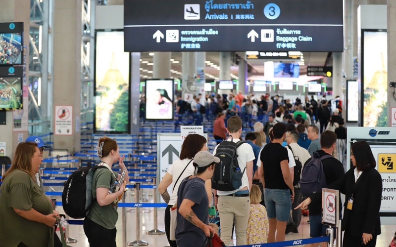 Tayland aralarında Türkiye'nin de olduğu 93 ülkenin vizesiz kalış süresini 30 güne düşürdü