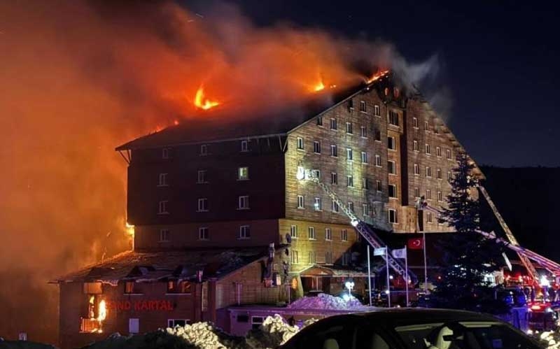 Grand Kartal Otel yangınında 11 sanığa olası kast suçundan ağır cezalar verildi