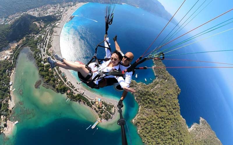 Bayramda 8 bin 435 kişi yamaç paraşütü yaptı