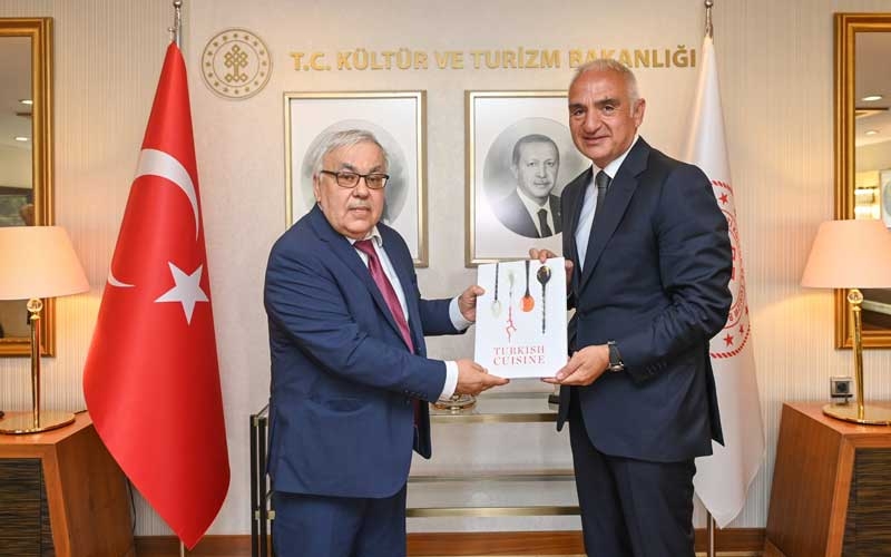 Türkiye-Rusya turizm ilişkileri bakanlıkta ele alındı