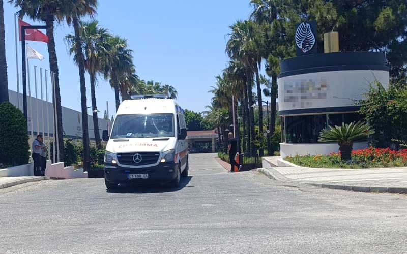 Manavgat'ta otelde klor gazı sızıntısından etkilenen 25 kişi hastaneye kaldırıldı
