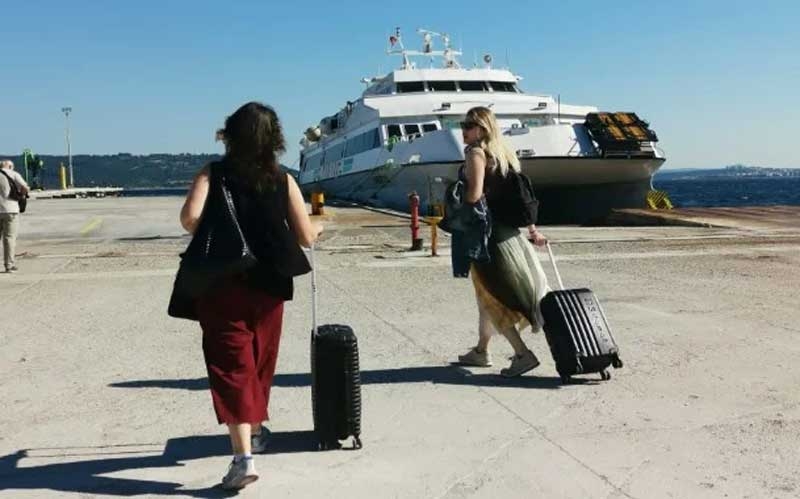 Çanakkale'den Limni Adası'na ilk sefer düzenlendi