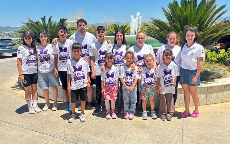 Ülkem Okuyor Derneği’nin Tatil Projesiyle Depremzede Çocuklar Denizle İlk Kez Buluştu