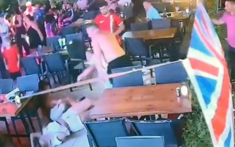 Yabancı uyruklu turistten ailesine şiddet
