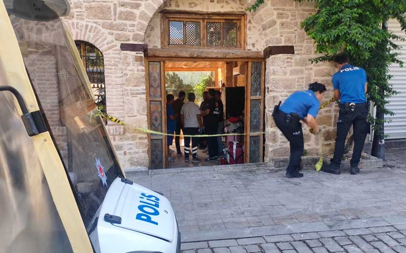 Antalya'da yaşayan Alman evinde ölü bulundu